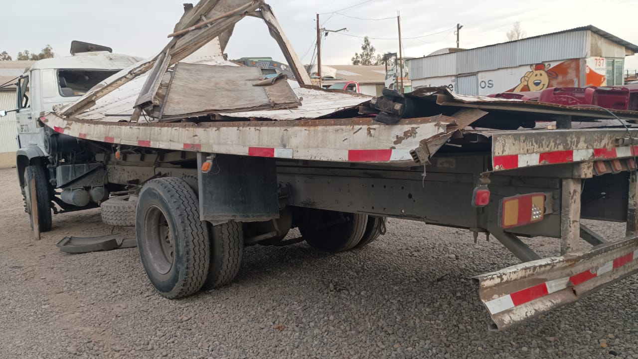  Volkswagen 17 220M 2001    EN DESARME